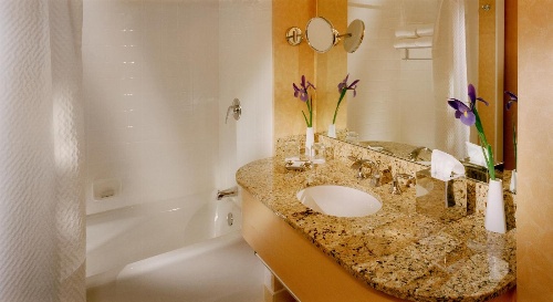 Orchard Garden Hotel image 1
