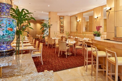 Orchard Garden Hotel image 27