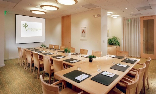 Orchard Garden Hotel image 7